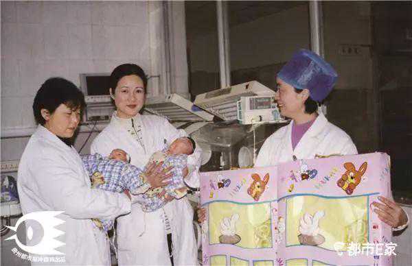 有没有香港验血两次结果不一样的,贵州首例试管婴儿今年17岁，是对龙凤胎！记